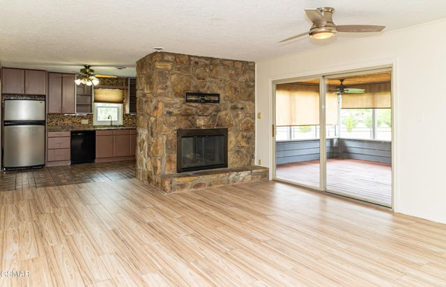 302 Park View Circle, Pigeon Forge, TN 37863