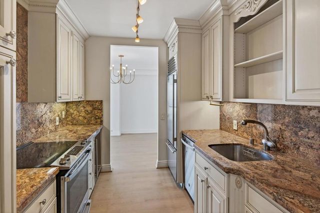 999 Green Street 1205, San Francisco, CA 94133