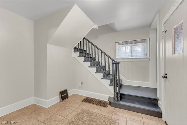 748 Evergreen Drive, Akron, OH 44303