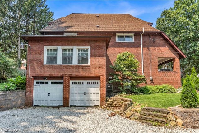 748 Evergreen Drive, Akron, OH 44303