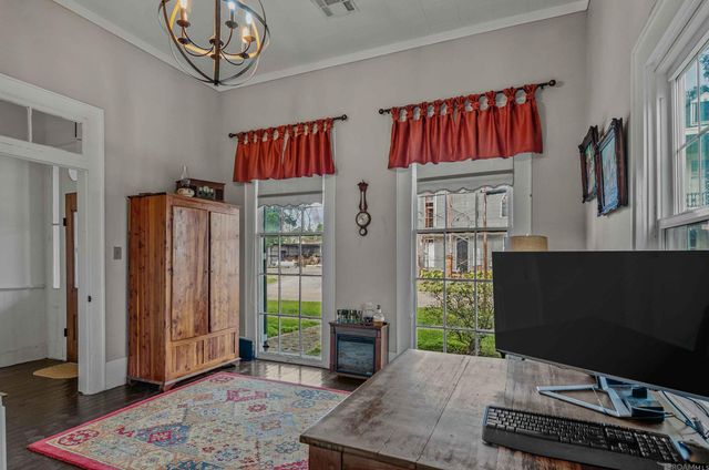 107 Chetimatches St, Donaldsonville, LA 70346