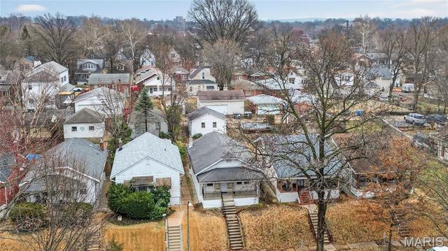 5220 Dewey Avenue, St Louis, MO 63116