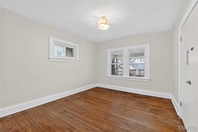 5220 Dewey Avenue, St Louis, MO 63116