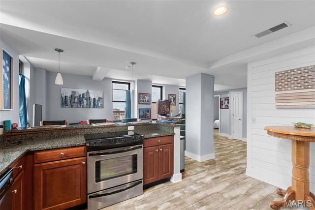 314 N Broadway 1401, St Louis, MO 63102