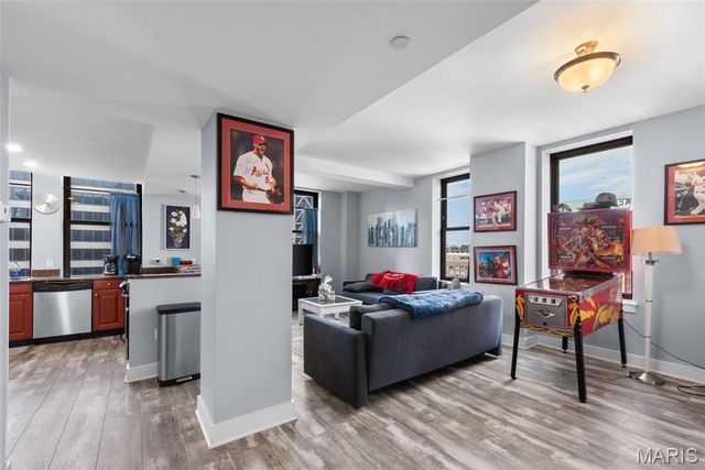 314 N Broadway 1401, St Louis, MO 63102