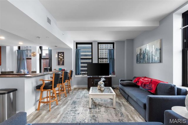 314 N Broadway 1401, St Louis, MO 63102