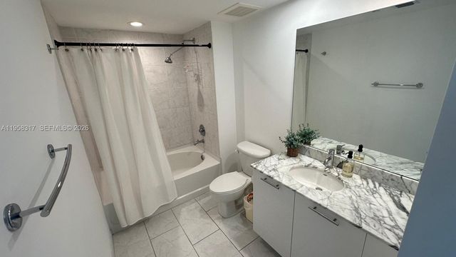 951 Brickell Ave 3509, Miami, FL 33131