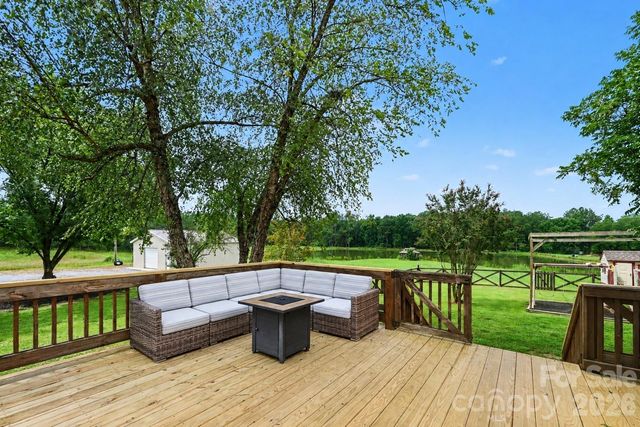 5718 White Store Road, Wingate, NC 28174