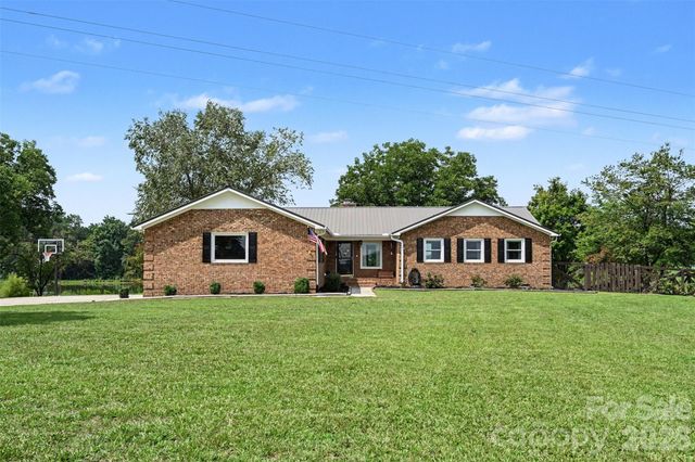 5718 White Store Road, Wingate, NC 28174