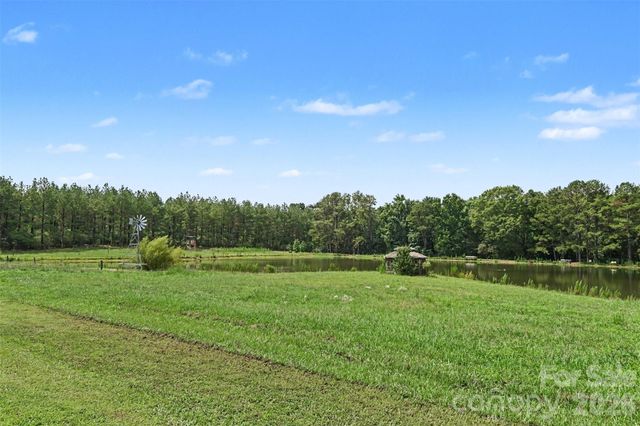 5718 White Store Road, Wingate, NC 28174