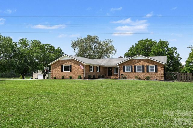5718 White Store Road, Wingate, NC 28174