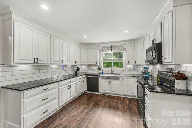 5718 White Store Road, Wingate, NC 28174