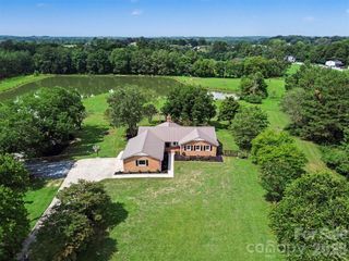 5718 White Store Road, Wingate, NC 28174