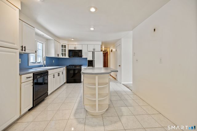 193 Plainfield Drive, Watertown, CT 06779