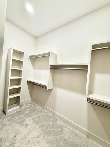 14104 E Willowgreen Ct, Wichita, KS 67230