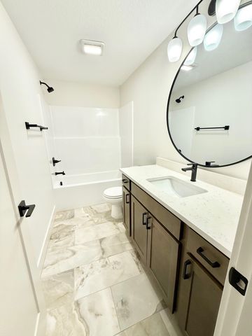 14104 E Willowgreen Ct, Wichita, KS 67230