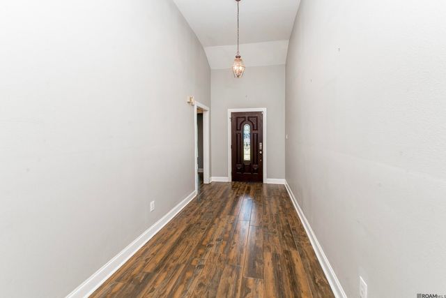 23621 Southpoint Dr, Denham Springs, LA 70726