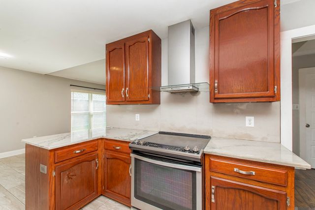 23621 Southpoint Dr, Denham Springs, LA 70726