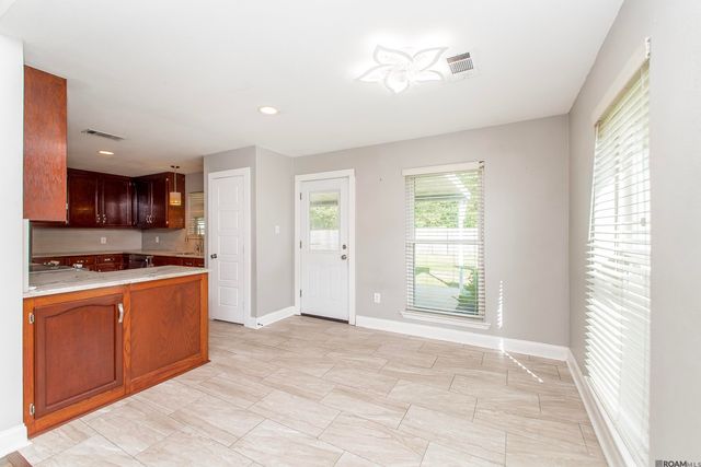 23621 Southpoint Dr, Denham Springs, LA 70726