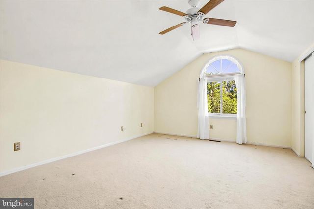 444 BROWN BRIAR CIR, Horsham, PA 19044