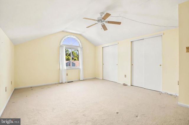 444 BROWN BRIAR CIR, Horsham, PA 19044