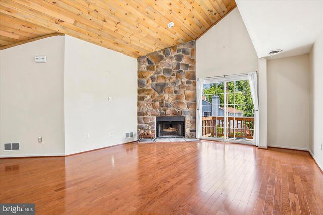 444 BROWN BRIAR CIR, Horsham, PA 19044