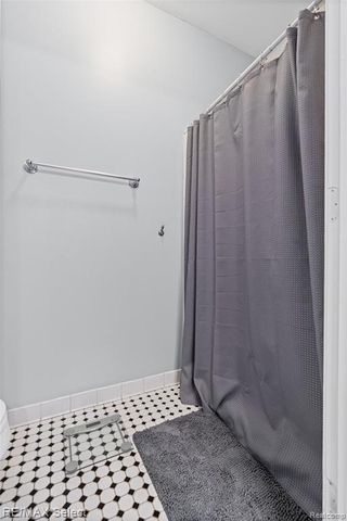4449 Pondview Drive, Swartz Creek, MI 48473