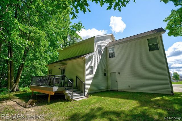 4449 Pondview Drive, Swartz Creek, MI 48473