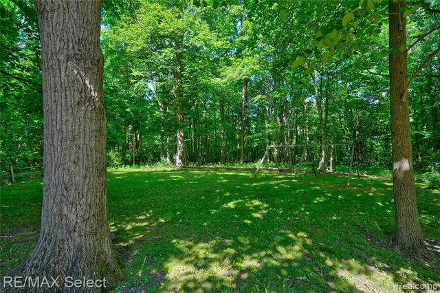 4449 Pondview Drive, Swartz Creek, MI 48473