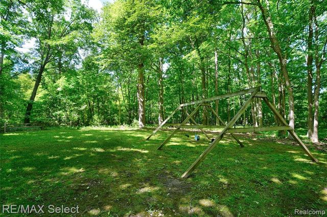 4449 Pondview Drive, Swartz Creek, MI 48473