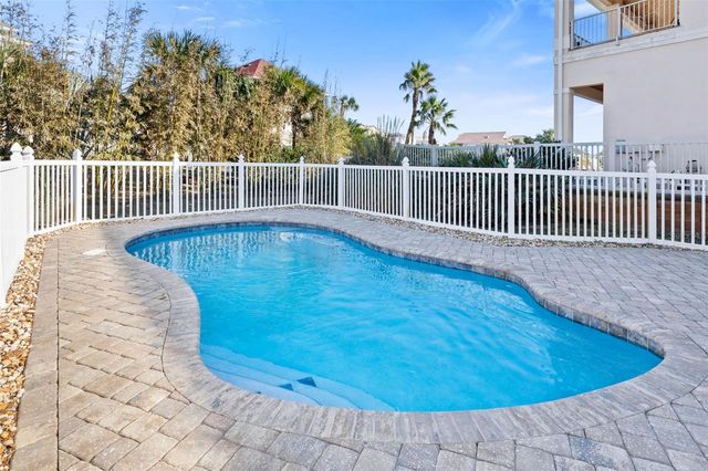 7 MAHOE DRIVE S, Palm Coast, FL 32137