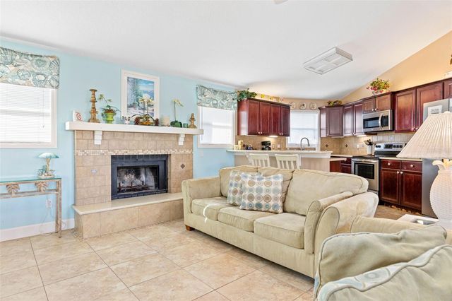 7 MAHOE DRIVE S, Palm Coast, FL 32137