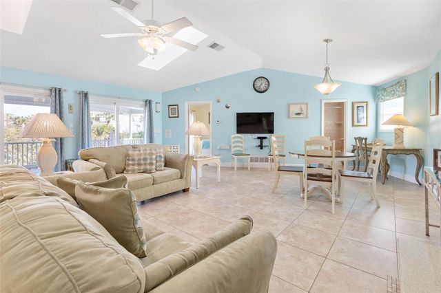 7 MAHOE DRIVE S, Palm Coast, FL 32137