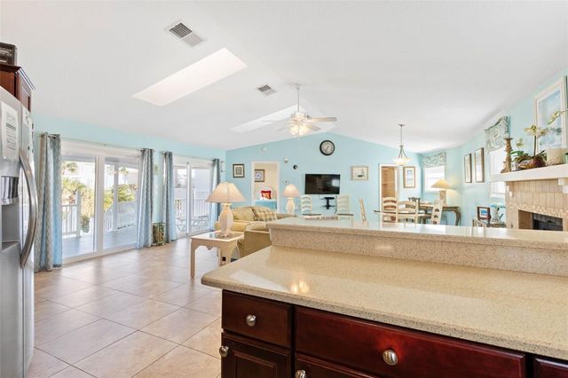 7 MAHOE DRIVE S, Palm Coast, FL 32137