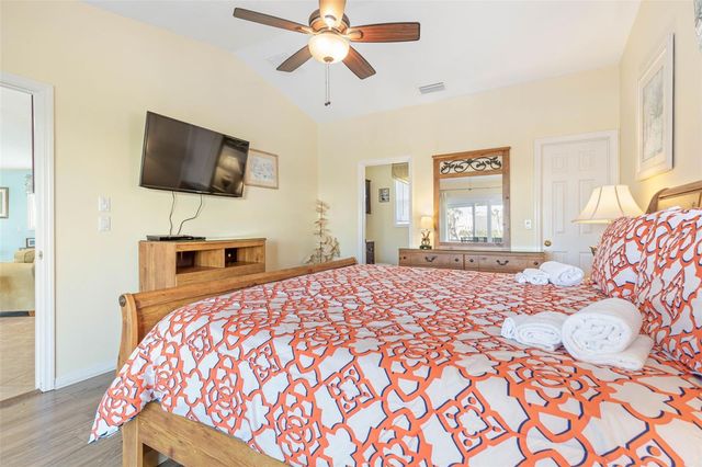 7 MAHOE DRIVE S, Palm Coast, FL 32137