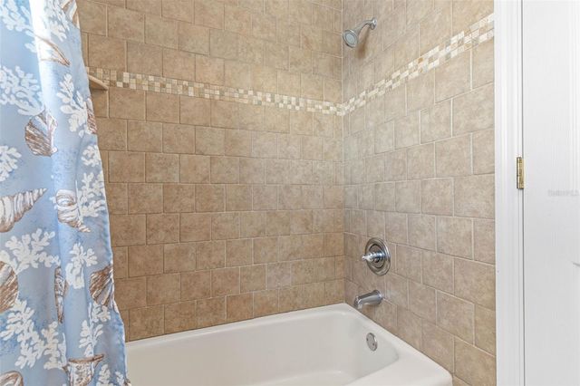 7 MAHOE DRIVE S, Palm Coast, FL 32137