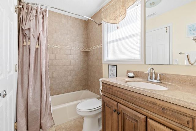 7 MAHOE DRIVE S, Palm Coast, FL 32137