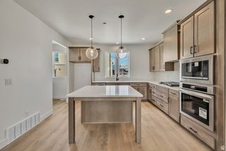 5306 W CENTER FIELD DR #137, South Jordan, UT 84009