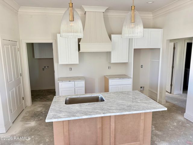207 Commons Drive, Lafayette, LA 70508
