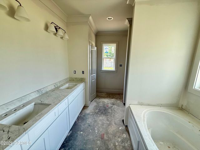 207 Commons Drive, Lafayette, LA 70508