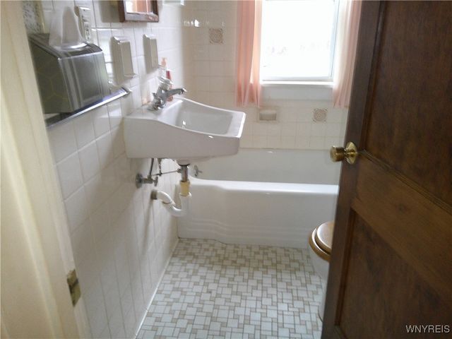 3600 Transit Road, Orchard Park, NY 14127