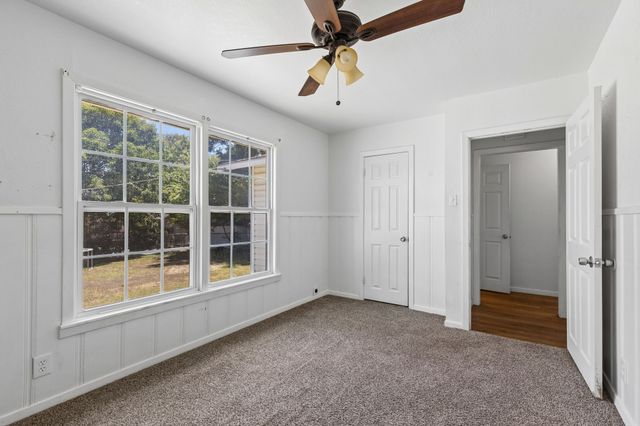 3504 Katrine Street, Haltom City, TX 76117