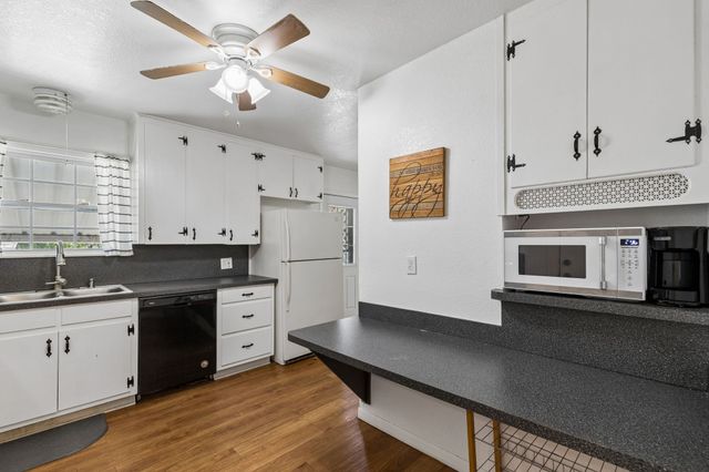 3504 Katrine Street, Haltom City, TX 76117