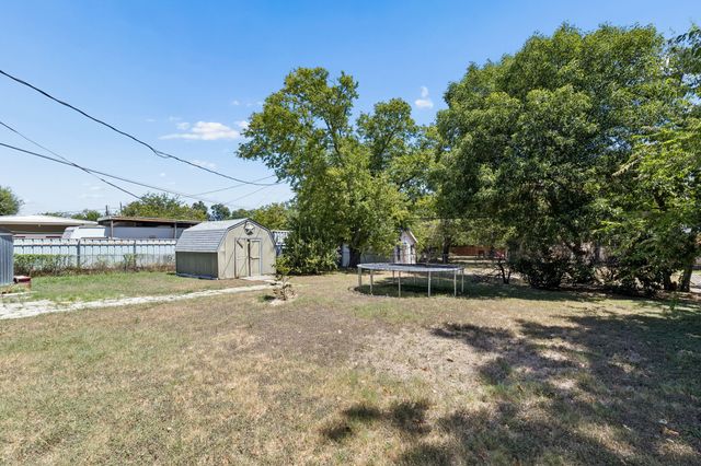 3504 Katrine Street, Haltom City, TX 76117