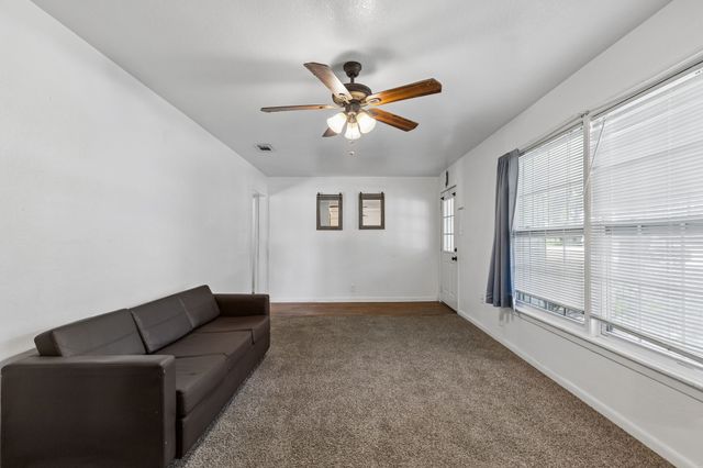 3504 Katrine Street, Haltom City, TX 76117