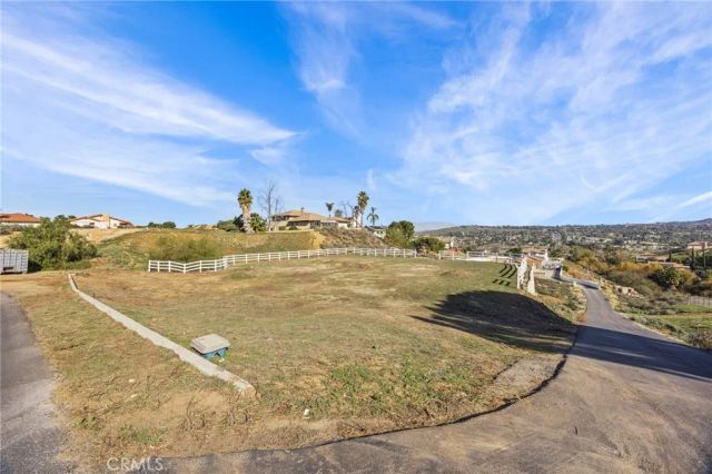 16538 Canyon Ridge Rd, Riverside, CA 92503