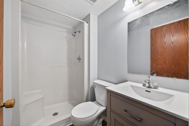 2810 Hillvale Trail, Oakdale, MN 55128