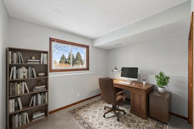 2810 Hillvale Trail, Oakdale, MN 55128