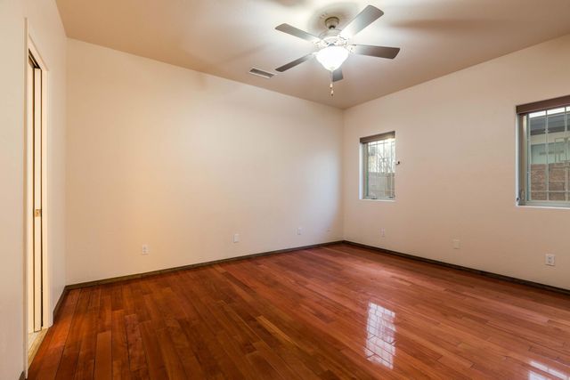 309 11th Street SW, Albuquerque, NM 87102