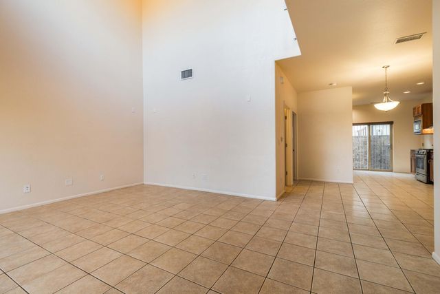 309 11th Street SW, Albuquerque, NM 87102